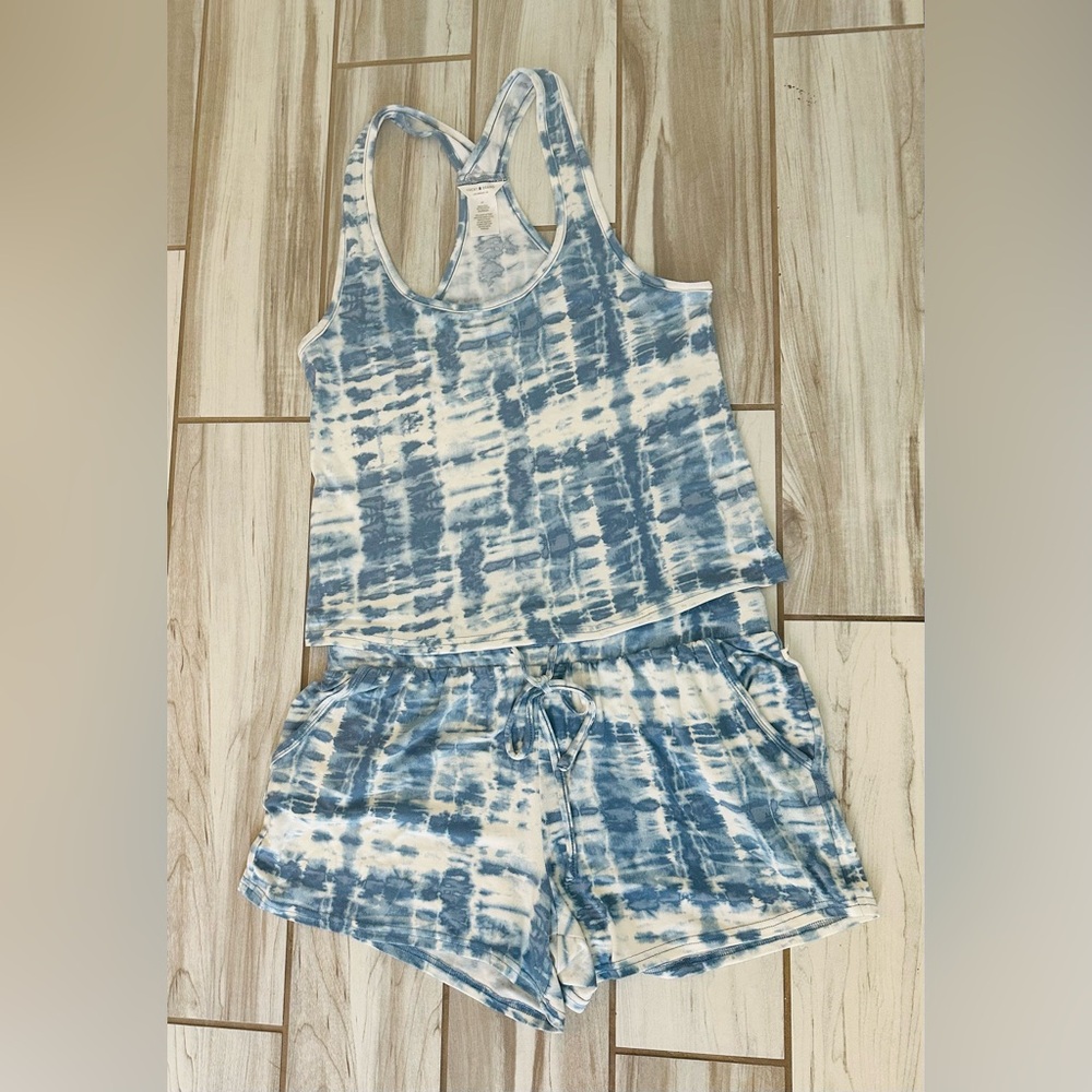 EUC: Lucky Brand Pajama Set, Blue/White Tie Dye, Large